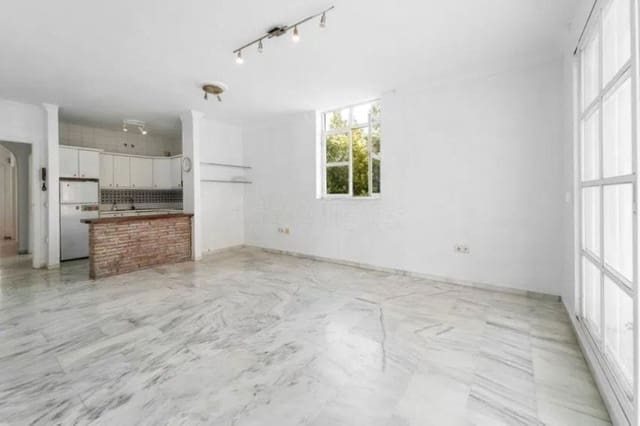 3 quarto Apartamento para venda em Castillo Sohail, Fuengirola - 549 000 € (Ref: 9790795)