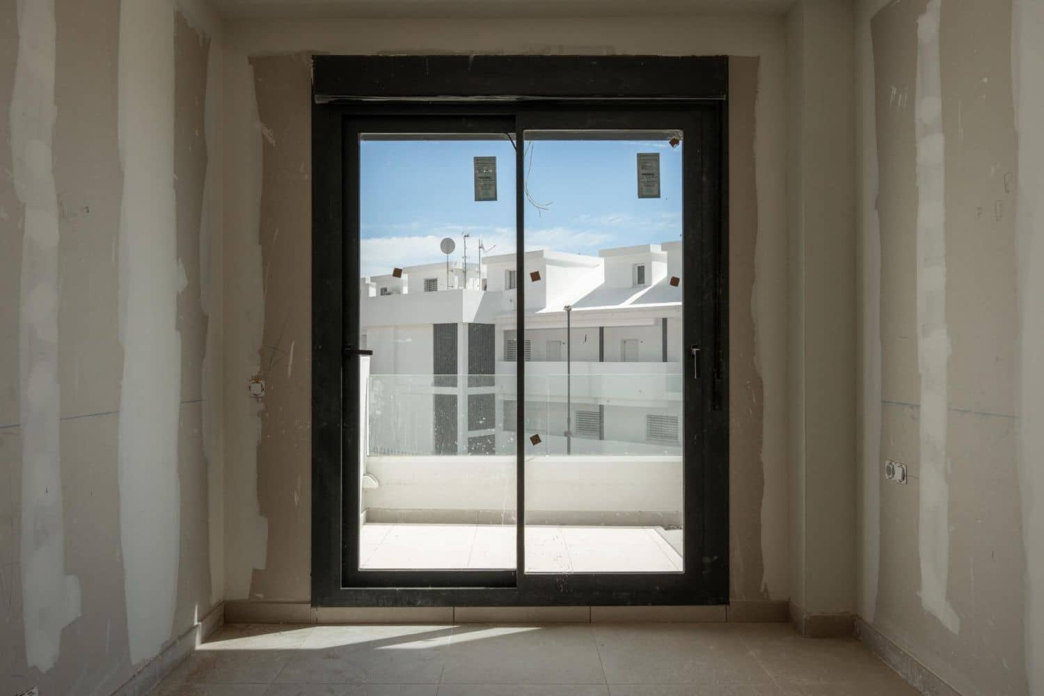 Adosado de 4 habitaciones en Benalmádena en venta - 799.000 € (Ref: 9790796)