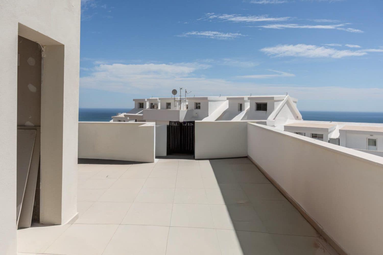 Adosado de 4 habitaciones en Benalmádena en venta - 799.000 € (Ref: 9790796)