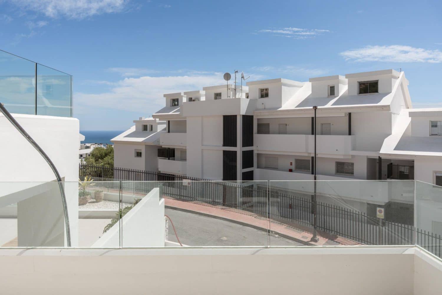 Adosado de 4 habitaciones en Benalmádena en venta - 799.000 € (Ref: 9790796)