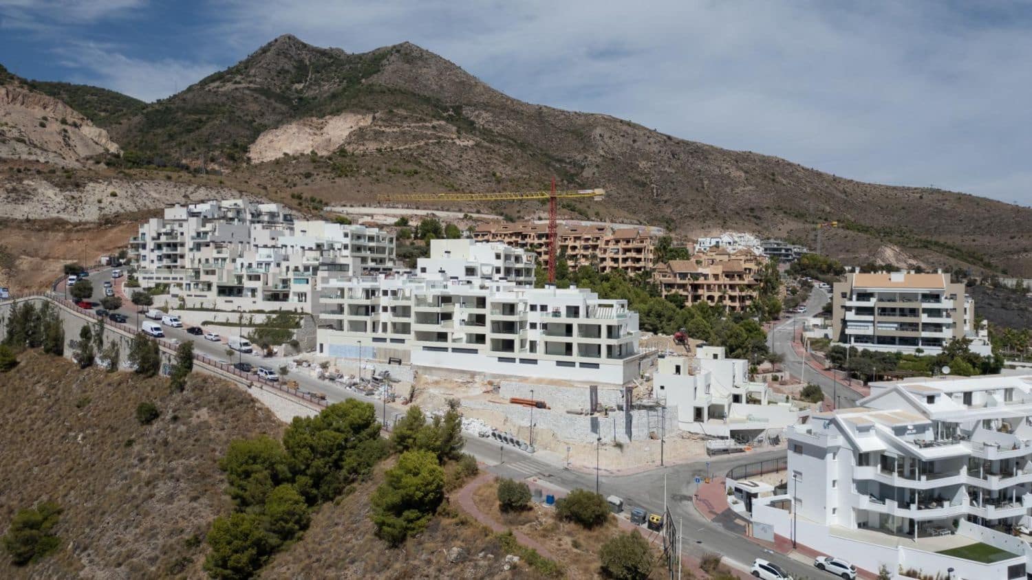 Adosado de 4 habitaciones en Benalmádena en venta - 799.000 € (Ref: 9790796)