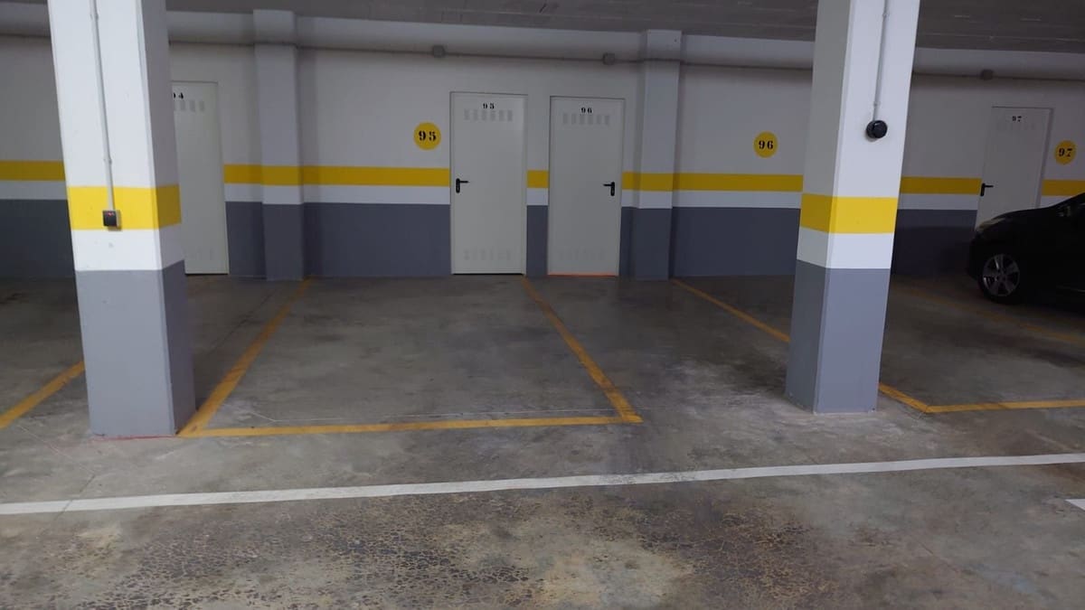 2 bedroom Apartment for sale in Las Lagunas de Mijas with garage - € 450,000 (Ref: 9790800)