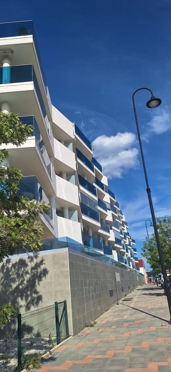 2 bedroom Apartment for sale in Las Lagunas de Mijas with garage - € 450,000 (Ref: 9790800)