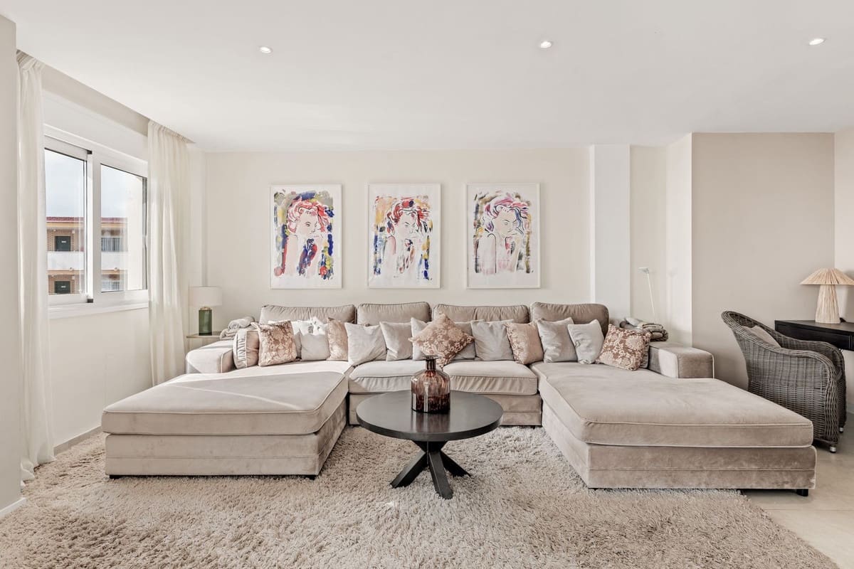 3 bedroom Apartment for sale in Torremolinos with garage - € 720,000 (Ref: 9790801)