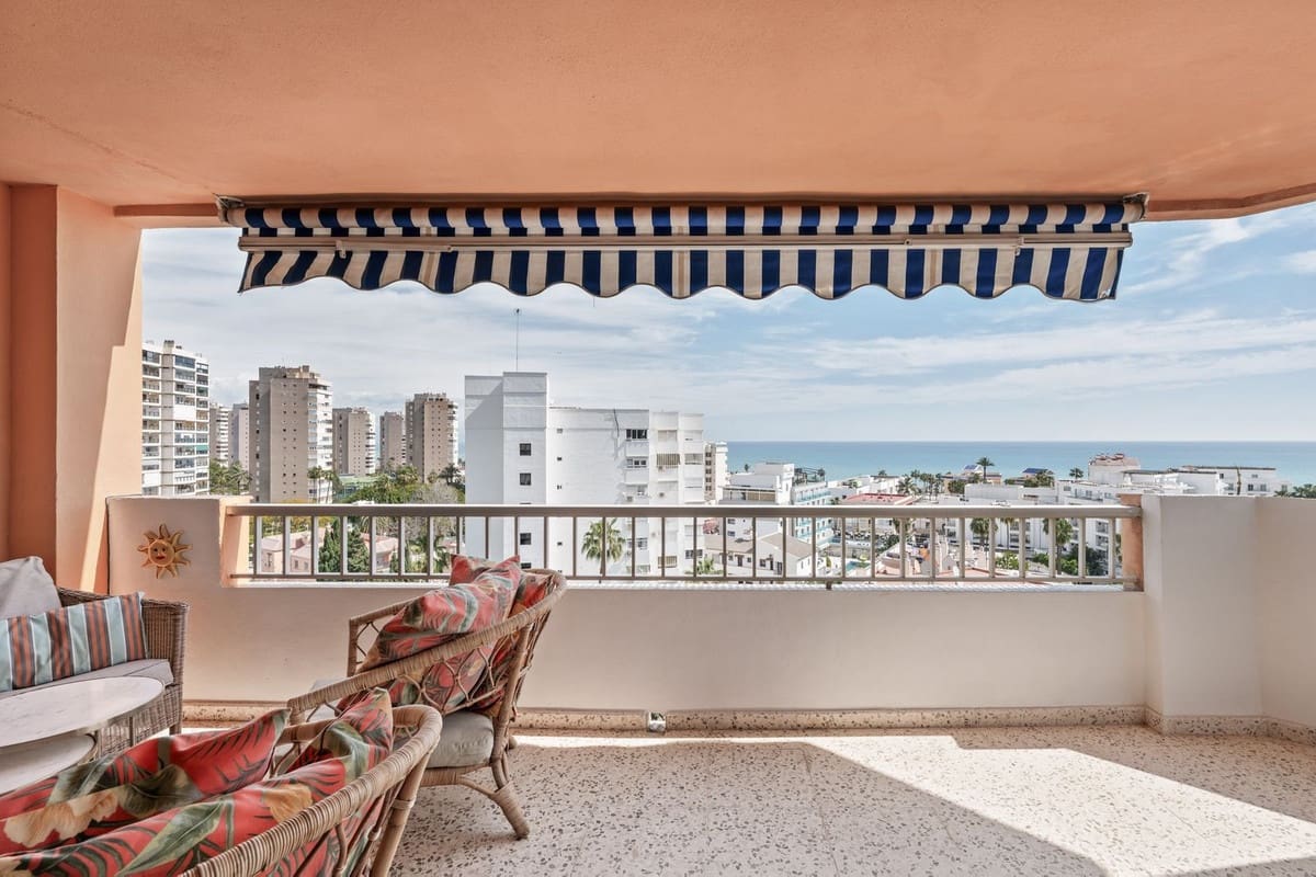 2 bedroom Apartment for sale in Torremolinos - € 470,000 (Ref: 9790804)