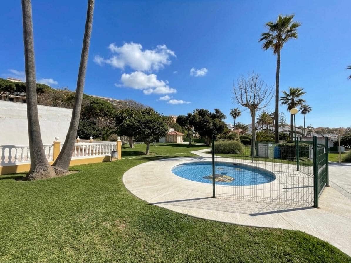 Yksiö myytävänä paikassa Mijas Costa - 240 000 € (Ref: 9806249)