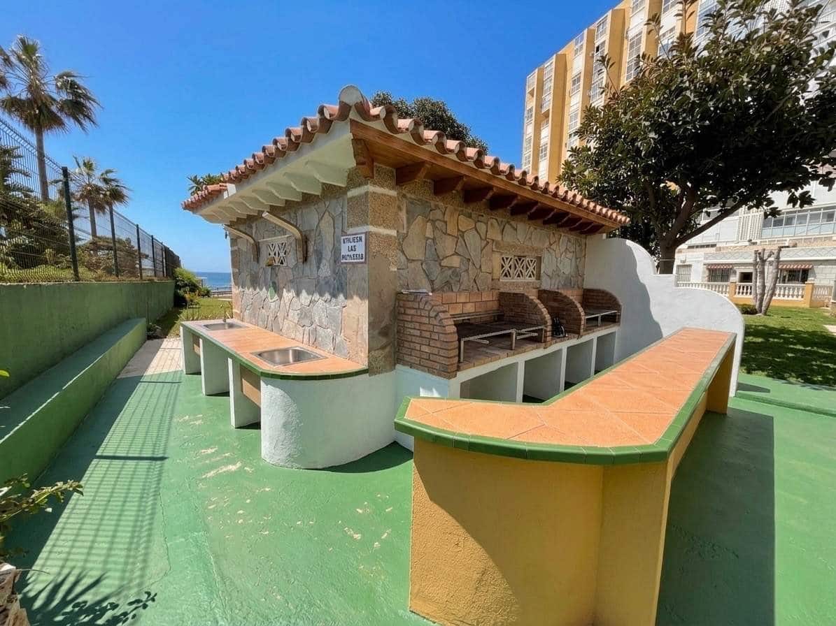 Yksiö myytävänä paikassa Mijas Costa - 240 000 € (Ref: 9806249)