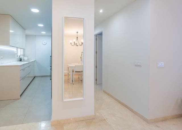 3 chambre Appartement à vendre à Los Boliches , Fuengirola - 369 000 € (Ref: 9820032)