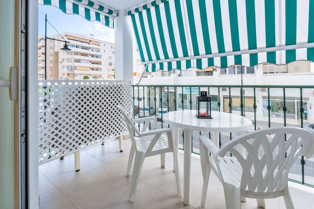 3 bedroom Apartment for sale in Fuengirola - € 369,000 (Ref: 9820032)