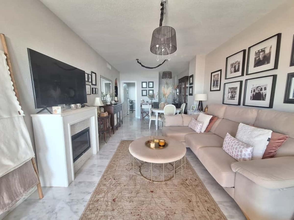 2 bedroom Apartment for sale in Marbella - € 365,000 (Ref: 9839022)