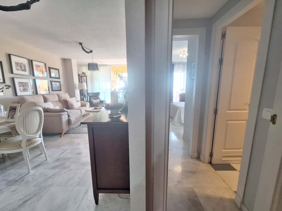 2 bedroom Apartment for sale in Marbella - € 365,000 (Ref: 9839022)