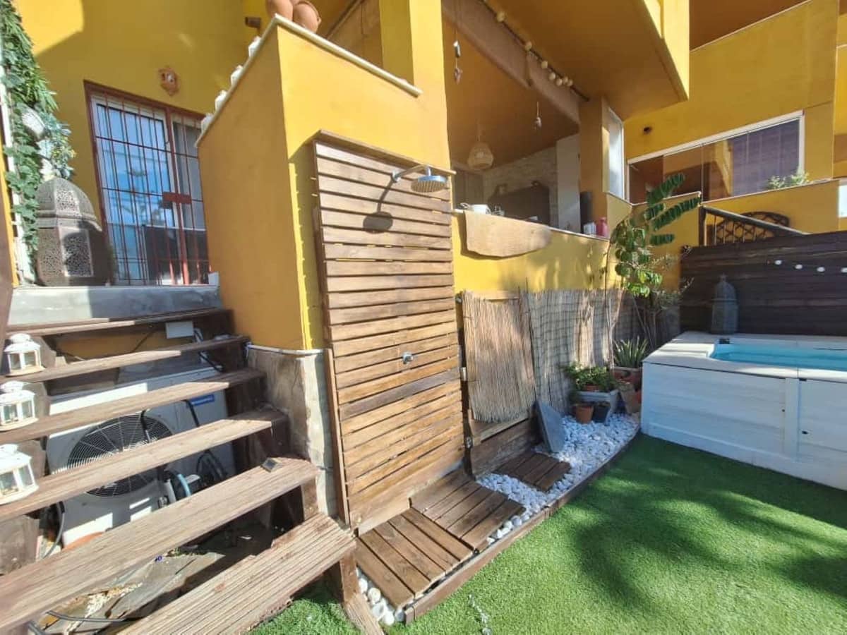 2 bedroom Apartment for sale in Marbella - € 365,000 (Ref: 9839022)