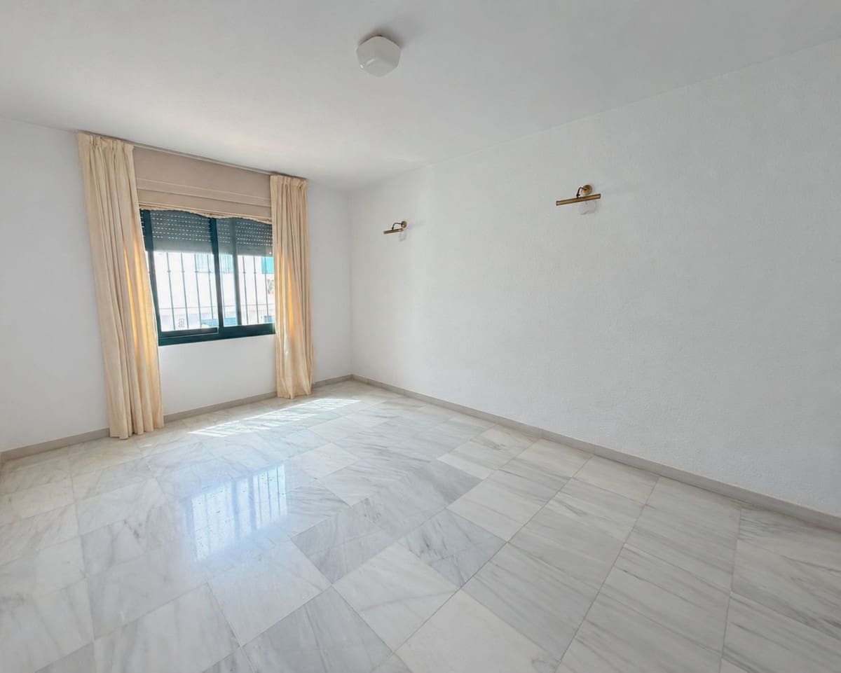2 soveværelse Lejlighed til salg i Benalmadena - € 385.000 (Ref: 9851316)