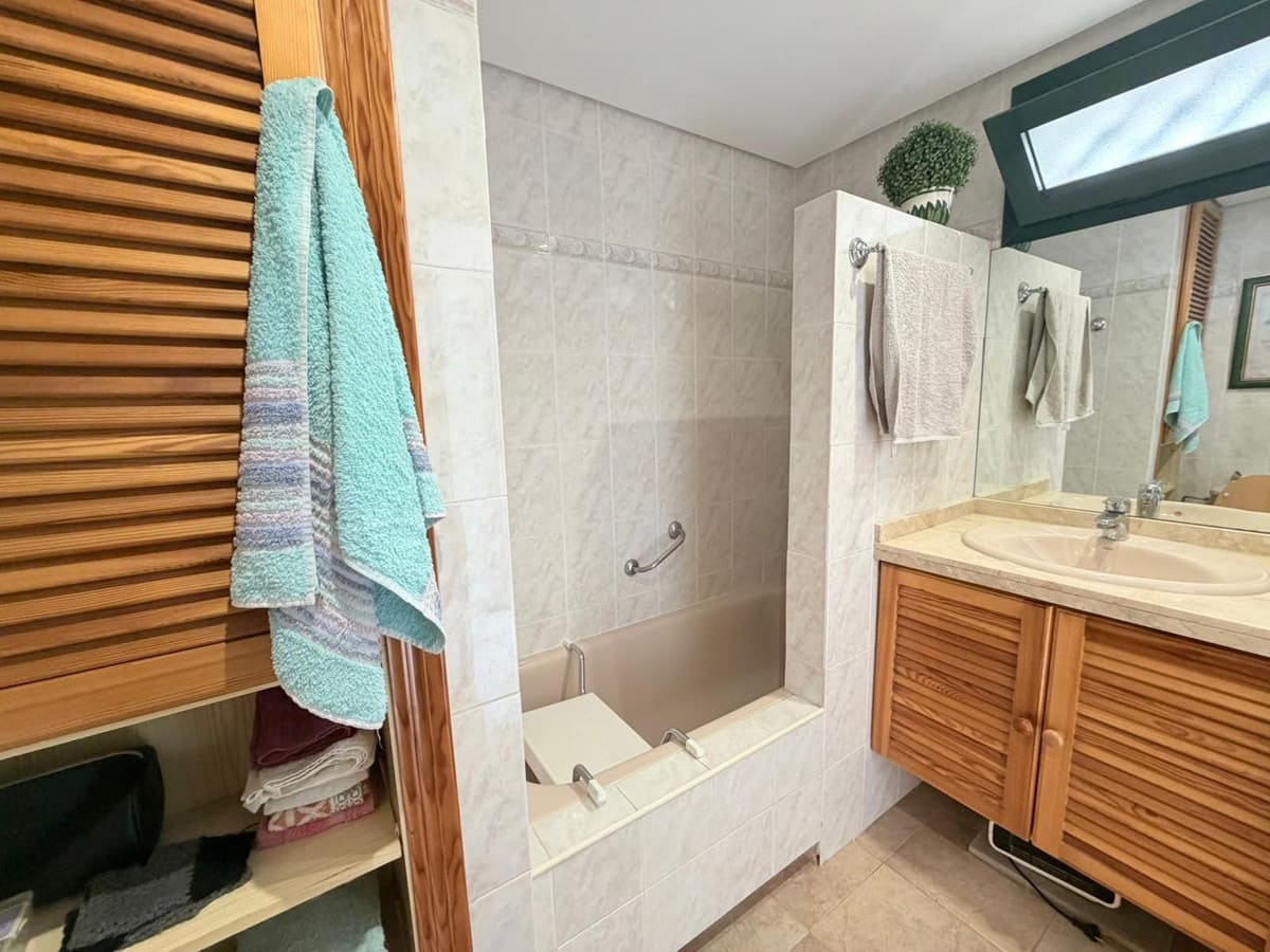 2 soveværelse Lejlighed til salg i Benalmadena - € 385.000 (Ref: 9851316)