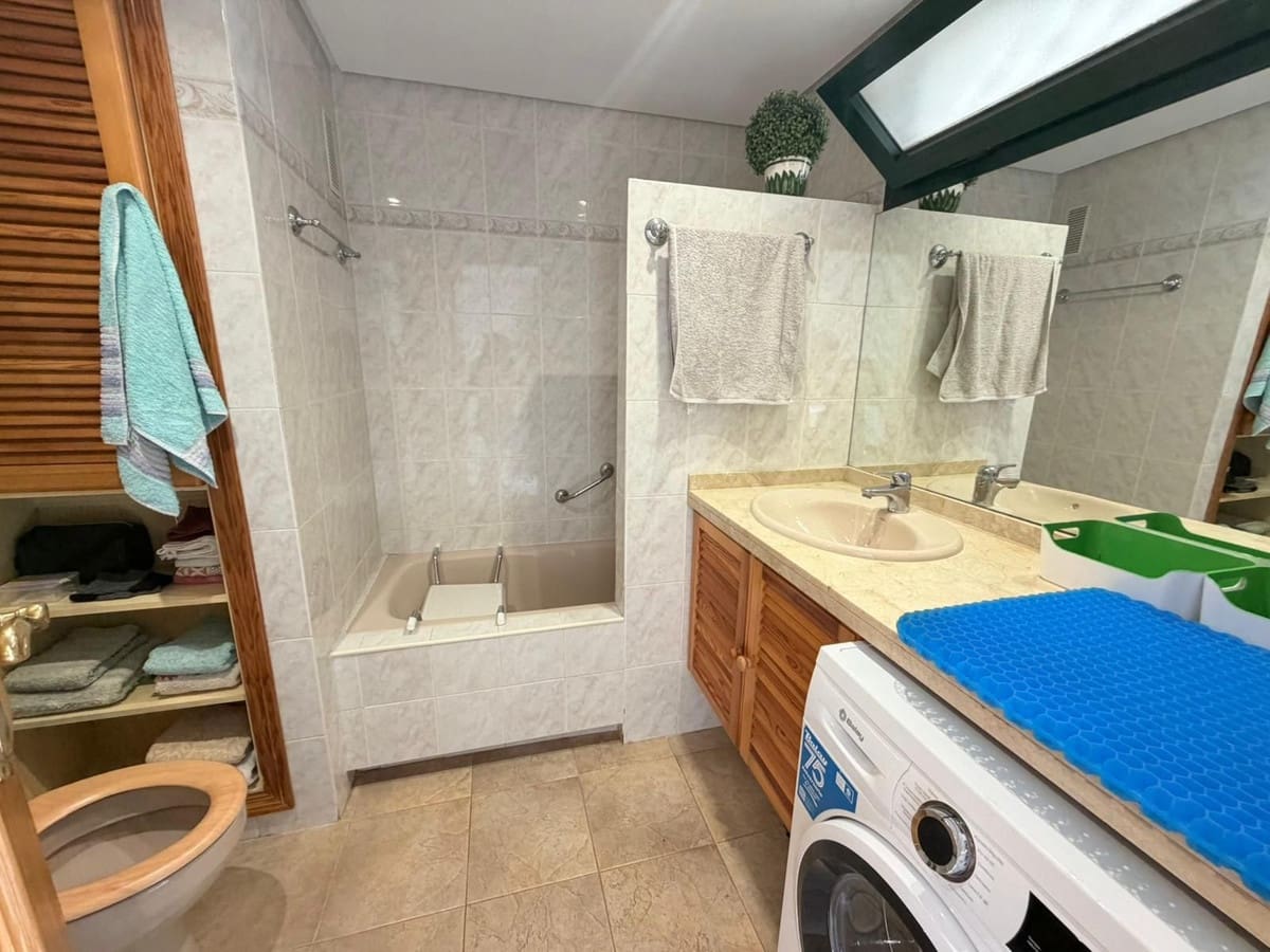 2 soveværelse Lejlighed til salg i Benalmadena - € 385.000 (Ref: 9851316)