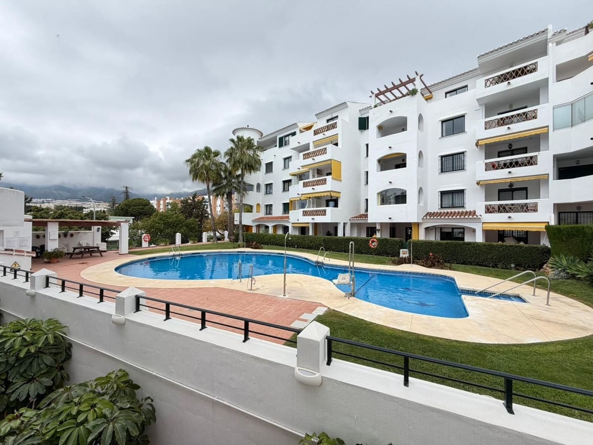 2 soveværelse Lejlighed til salg i Benalmadena - € 385.000 (Ref: 9851316)