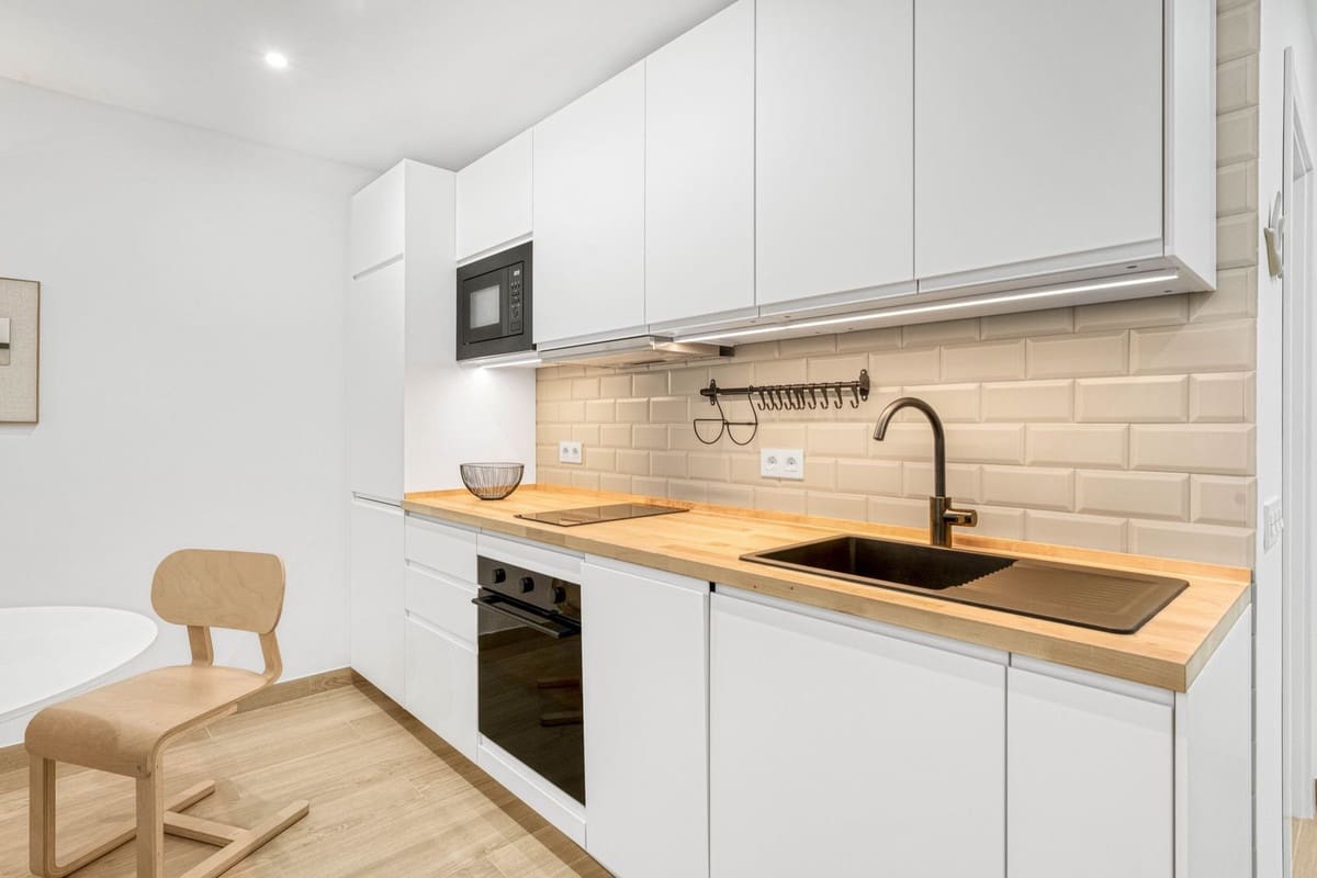 1 makuuhuone Huoneisto myytävänä paikassa Torremolinos mukana 
autotalli - 349 000 € (Ref: 9855153)