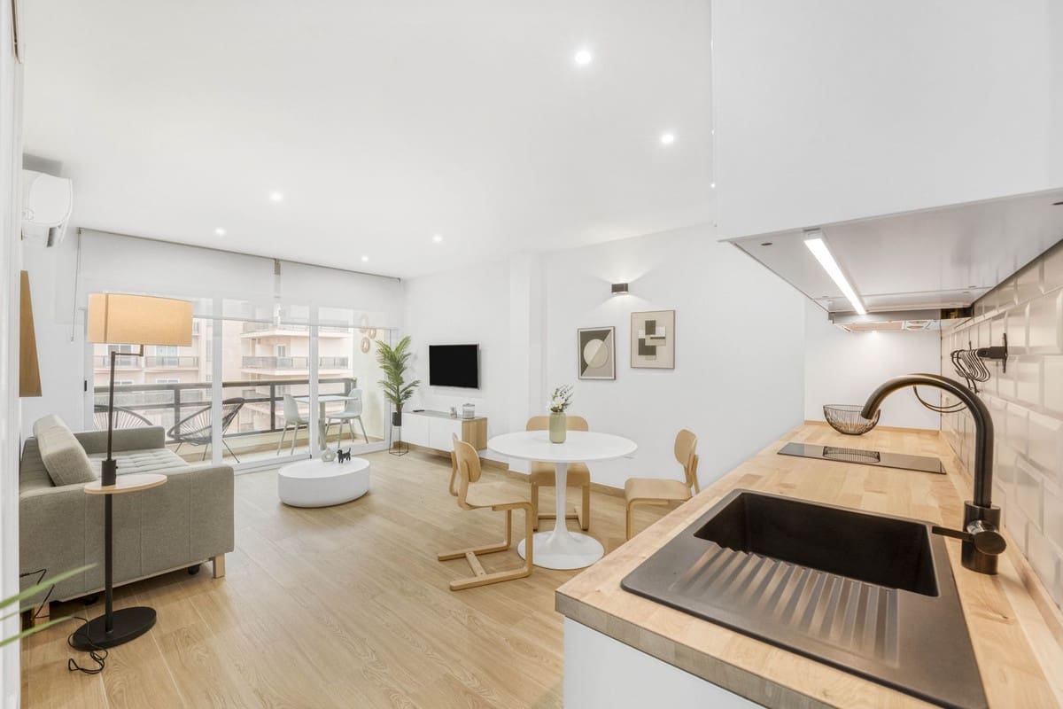 1 makuuhuone Huoneisto myytävänä paikassa Torremolinos mukana 
autotalli - 349 000 € (Ref: 9855153)
