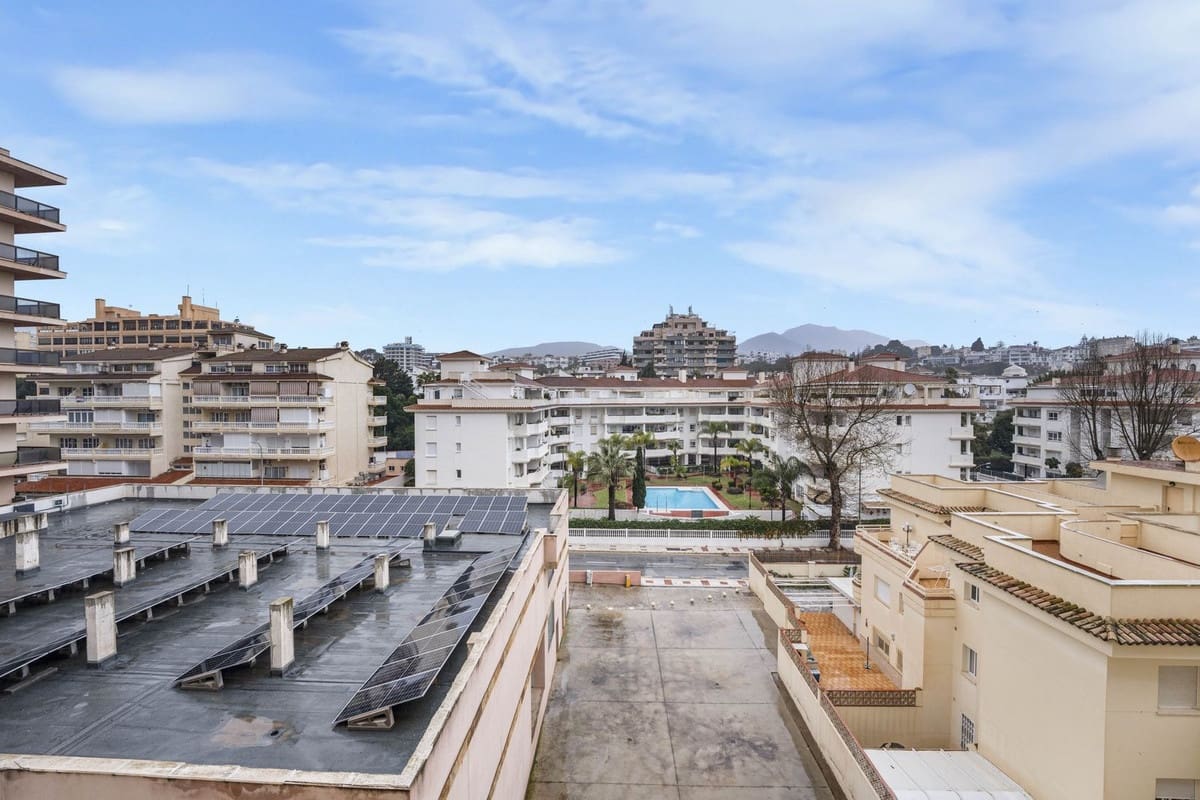 1 makuuhuone Huoneisto myytävänä paikassa Torremolinos mukana 
autotalli - 349 000 € (Ref: 9855153)
