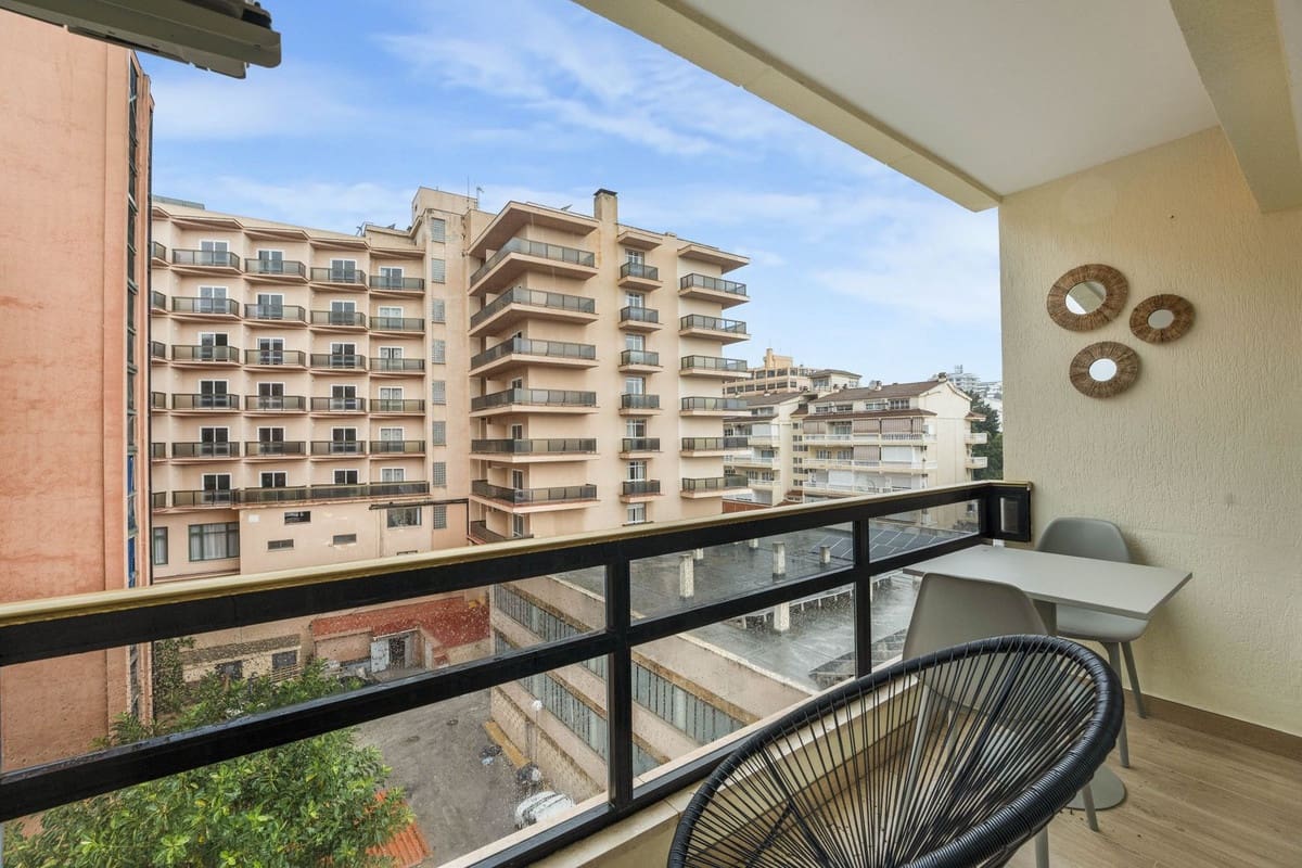 1 makuuhuone Huoneisto myytävänä paikassa Torremolinos mukana 
autotalli - 349 000 € (Ref: 9855153)
