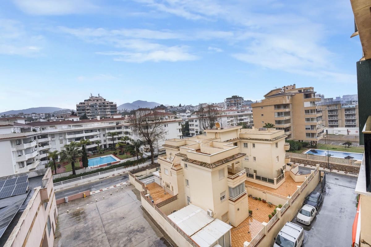 1 makuuhuone Huoneisto myytävänä paikassa Torremolinos mukana 
autotalli - 349 000 € (Ref: 9855153)