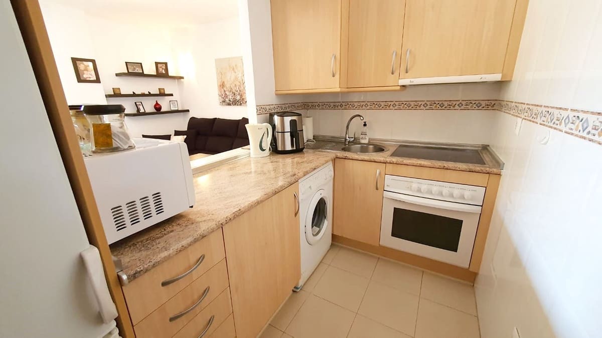 1 soveværelse Lejlighed til salg i Benalmadena med garage - € 249.000 (Ref: 9855156)