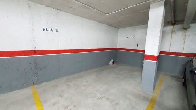 1 sovrum Lägenhet till salu i Benalmádena med garage - 249 000 € (Ref: 9855156)