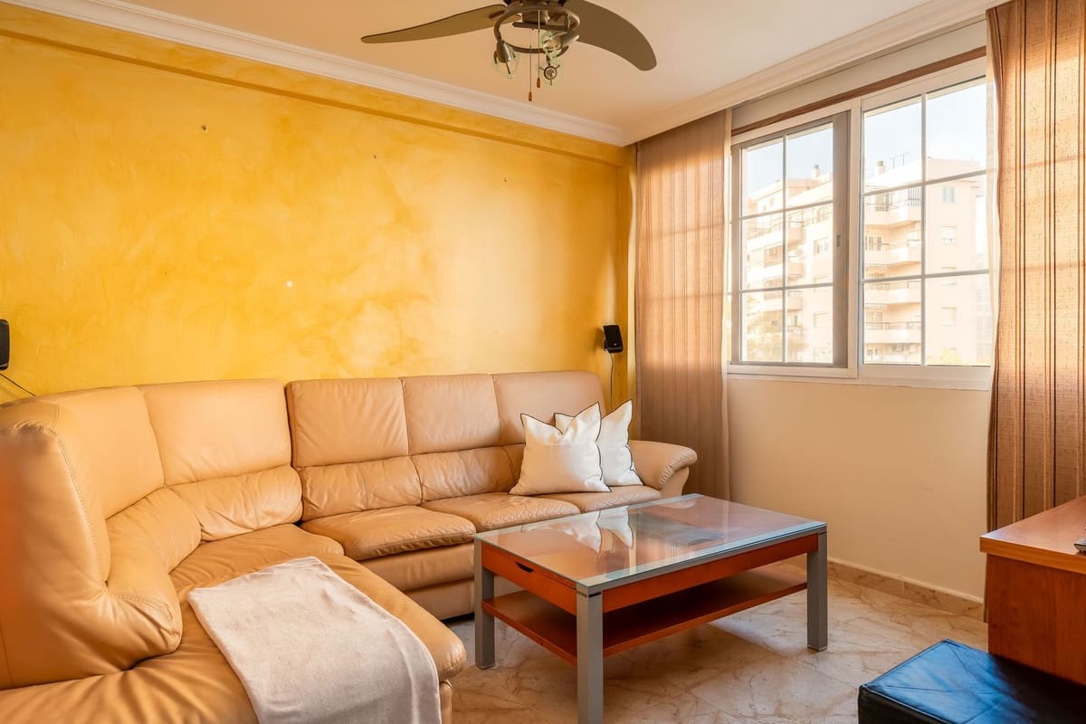 2 quarto Penthouse para venda em Fuengirola com garagem - 299 000 € (Ref: 9889930)