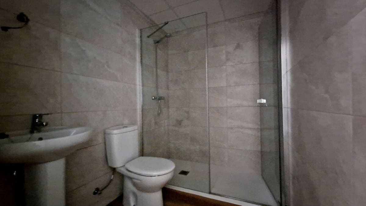 2 soveværelse Lejlighed til salg i Fuengirola med garage - € 275.000 (Ref: 9889932)