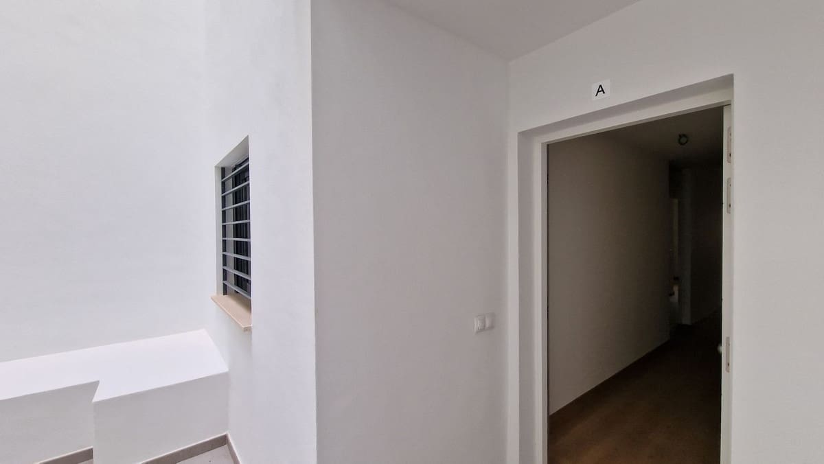 2 soveværelse Lejlighed til salg i Fuengirola med garage - € 275.000 (Ref: 9889932)