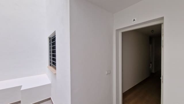 2 soveværelse Lejlighed til salg i Centro ciudad, Fuengirola med garage - € 275.000 (Ref: 9889932)