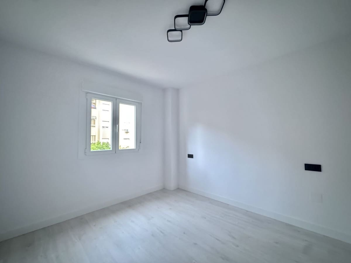 4 makuuhuone Huoneisto myytävänä paikassa Malaga kaupunki - 398 000 € (Ref: 9891850)