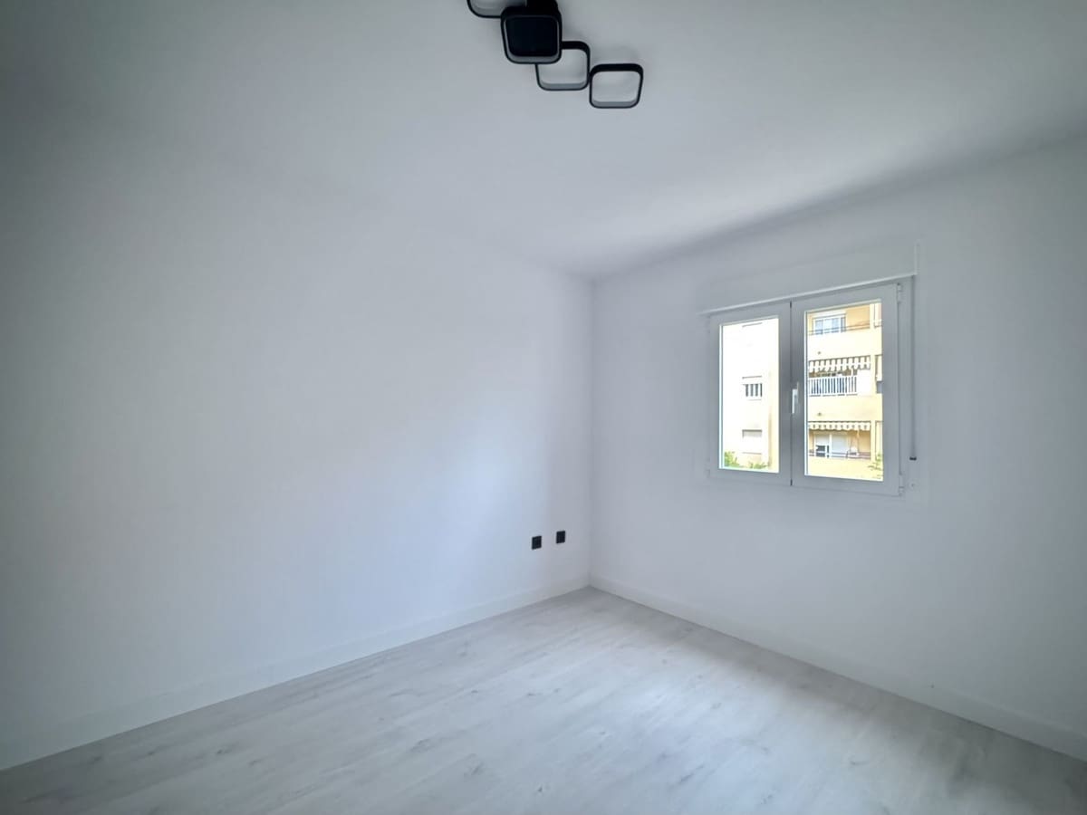 4 makuuhuone Huoneisto myytävänä paikassa Malaga kaupunki - 398 000 € (Ref: 9891850)
