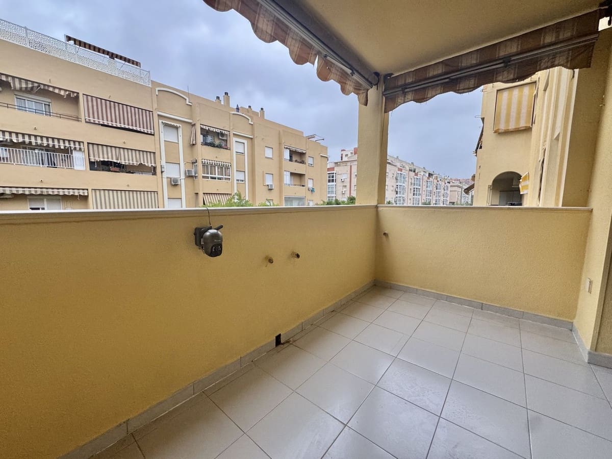 4 makuuhuone Huoneisto myytävänä paikassa Malaga kaupunki - 398 000 € (Ref: 9891850)