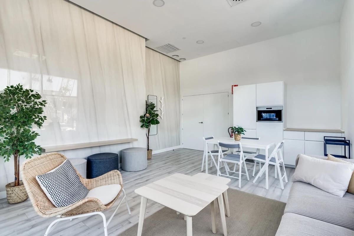 Apartamento de 1 habitación en Málaga ciudad en venta - 379.500 € (Ref: 9904018)