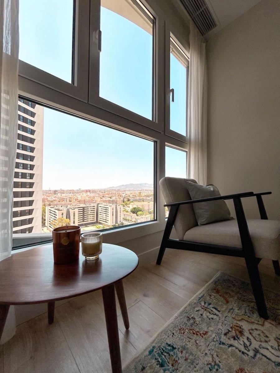 Apartamento de 1 habitación en Málaga ciudad en venta - 379.500 € (Ref: 9904018)