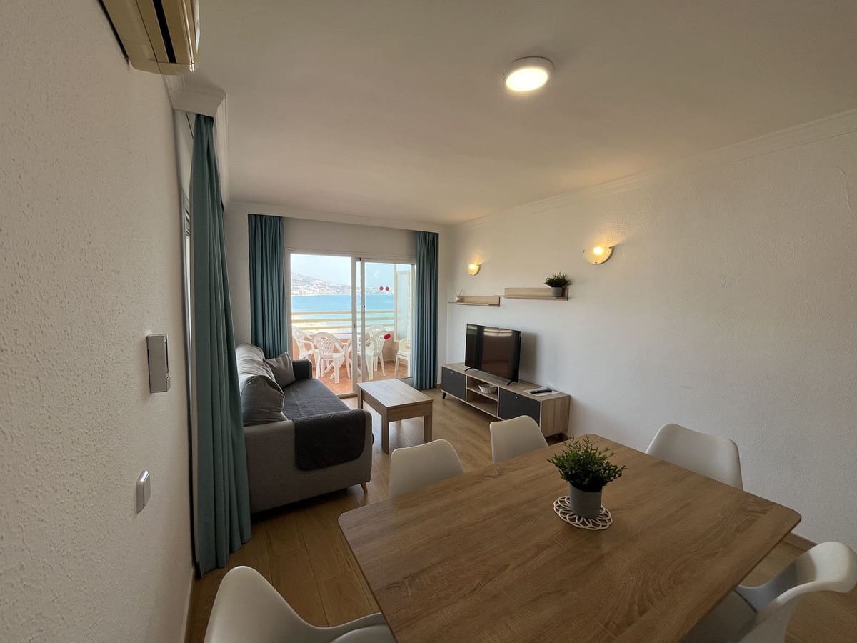 Apartamento de 2 habitaciones en Fuengirola en venta - 395.000 € (Ref: 9912716)