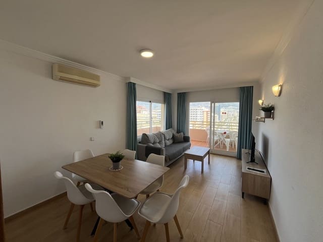 Apartamento de 2 habitaciones en Zona Puerto Deportivo, Fuengirola en venta - 395.000 € (Ref: 9912716)