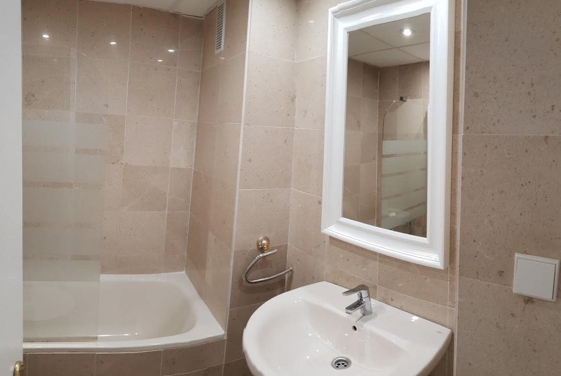 3 bedroom Apartment for sale in Torremolinos with garage - € 590,000 (Ref: 9926958)