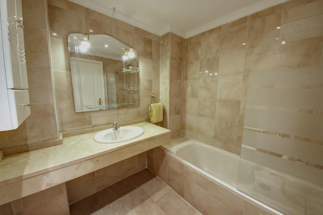 3 bedroom Apartment for sale in Torremolinos with garage - € 590,000 (Ref: 9926958)