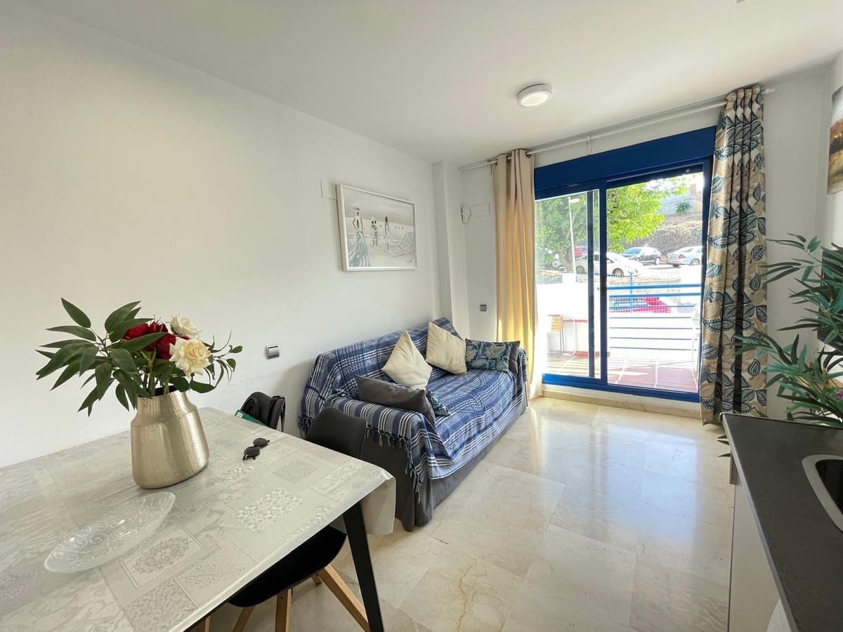 1 soverom Leilighet til salgs i Benalmadena med garasje - € 239 000 (Ref: 9949340)