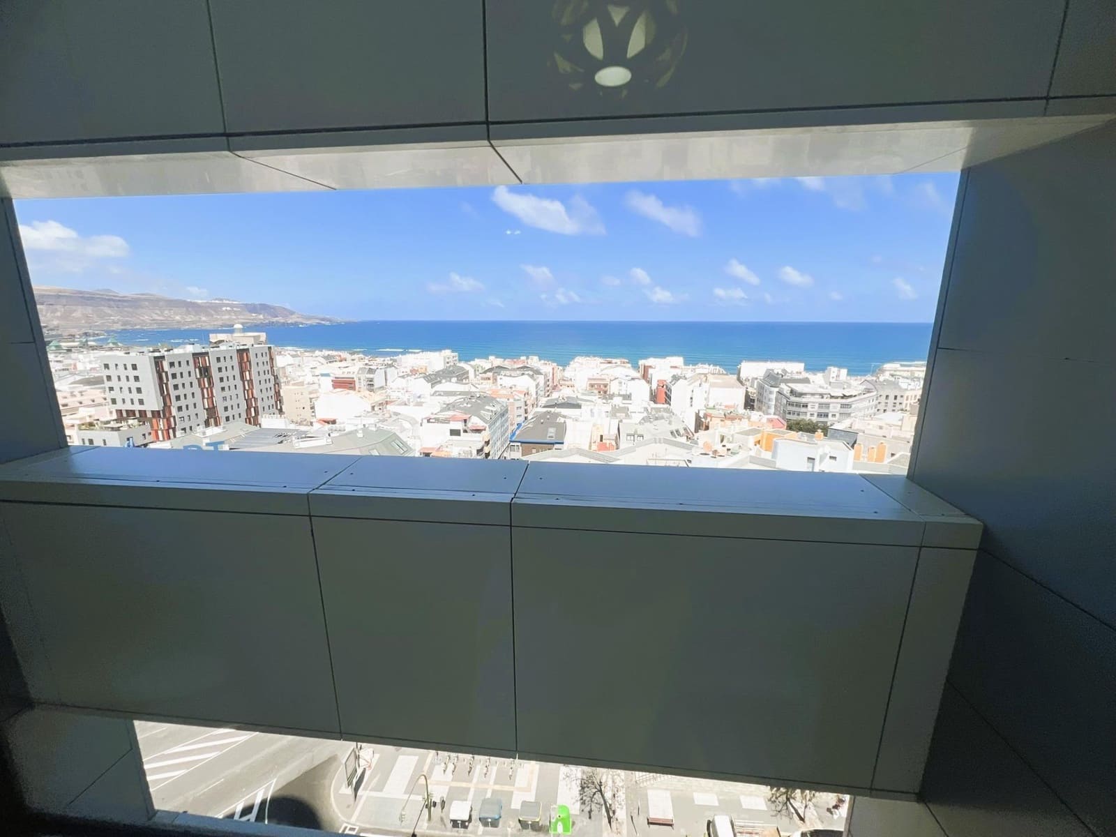 2 bedroom Apartment for sale in Las Palmas de Gran Canaria with garage - € 450,000 (Ref: 10024217)