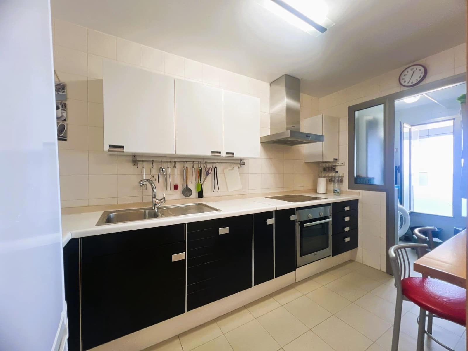 2 bedroom Apartment for sale in Las Palmas de Gran Canaria with garage - € 450,000 (Ref: 10024217)