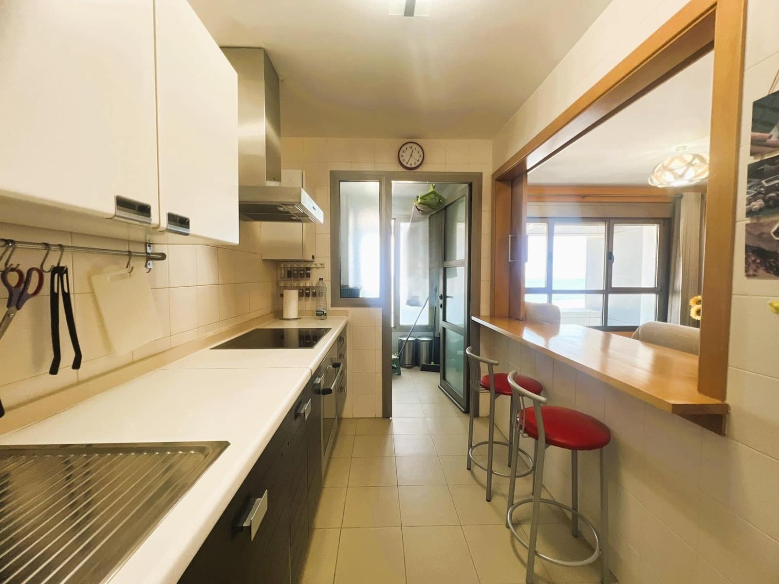 2 bedroom Apartment for sale in Las Palmas de Gran Canaria with garage - € 450,000 (Ref: 10024217)