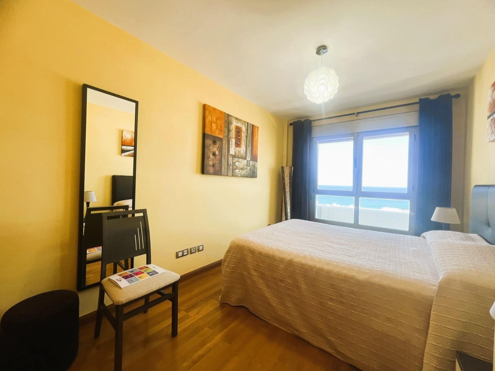 2 bedroom Apartment for sale in Las Palmas de Gran Canaria with garage - € 450,000 (Ref: 10024217)