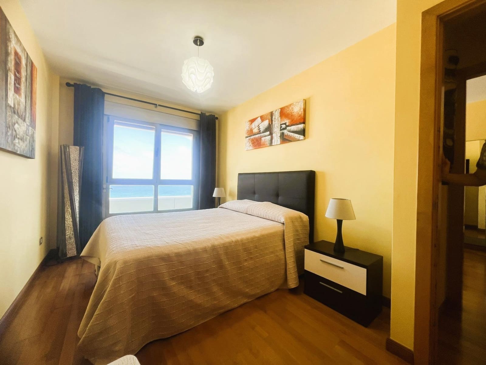 2 bedroom Apartment for sale in Las Palmas de Gran Canaria with garage - € 450,000 (Ref: 10024217)