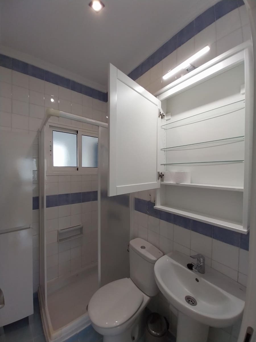4 camera da letto Appartamento da affittare in Las Palmas de Gran Canaria - 950 € (Rif: 10024218)