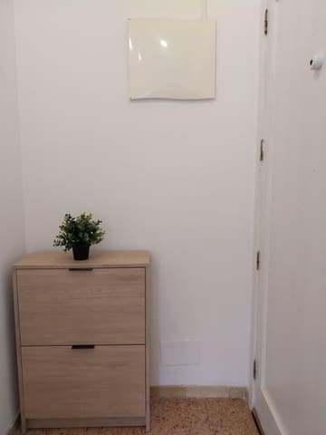 4 soverom Leilighet til leie i Las Palmas de Gran Canaria - € 950 (Ref: 10024218)
