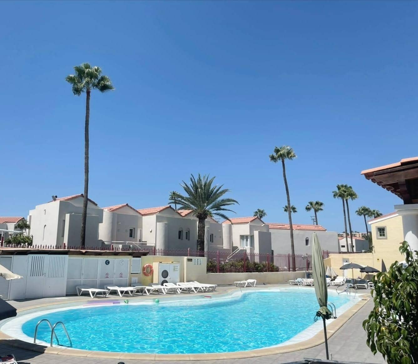 2 makuuhuone Bungalow vuokrattavana paikassa Maspalomas mukana uima-altaan - 950 € (Ref: 10027394)