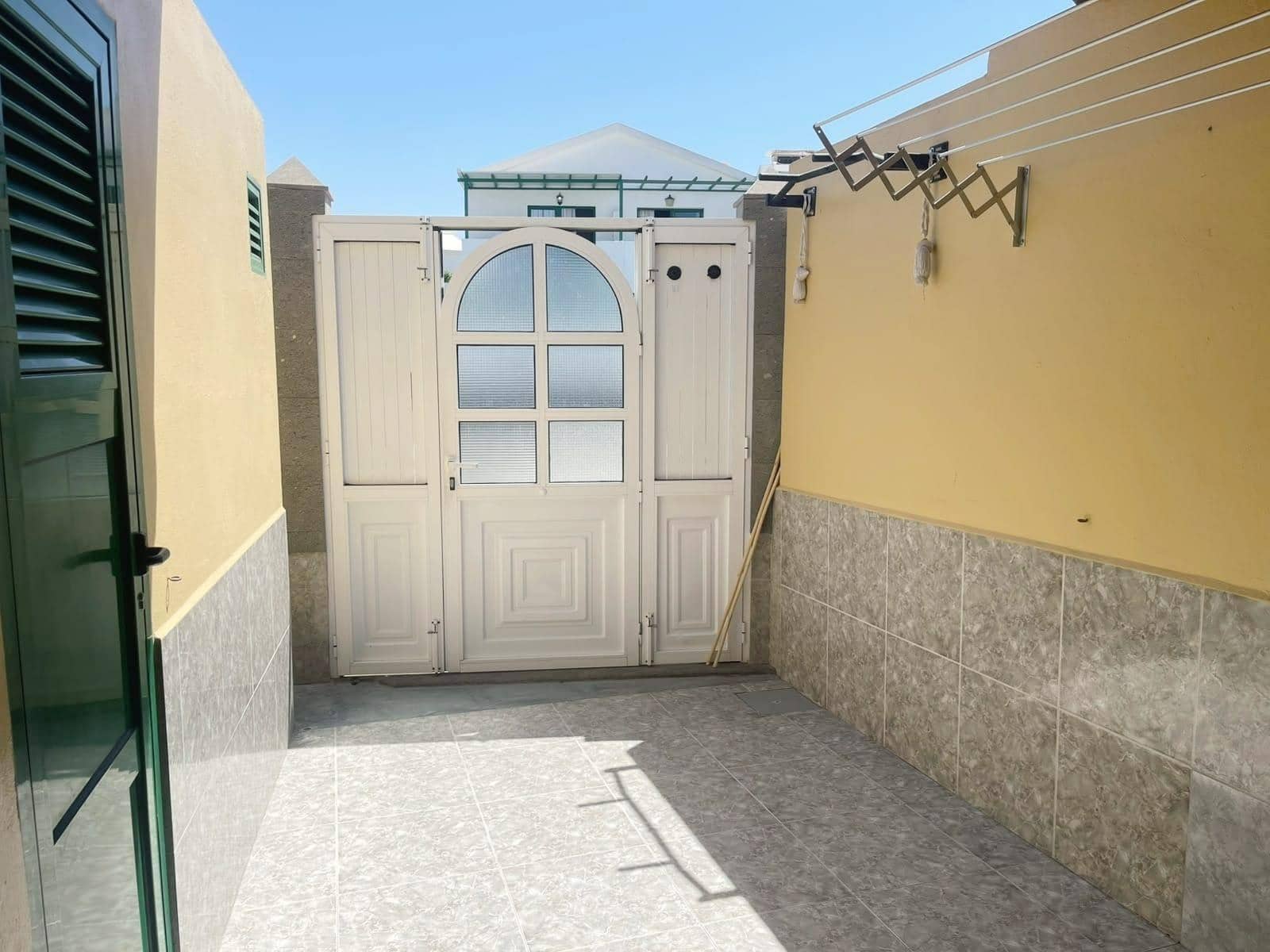 2 makuuhuone Bungalow vuokrattavana paikassa Maspalomas mukana uima-altaan - 950 € (Ref: 10027394)